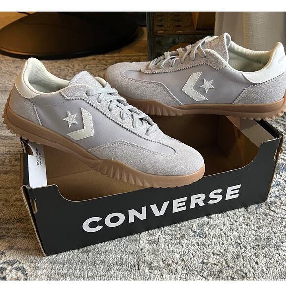 CONVERSE Run Star Trainer Low Top Sneakers Ghost Town Size M8.5 W10 - Picture 1 of 8